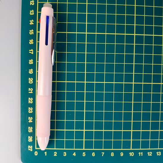 Bolígrafo borrable de plástico barato de 3 colores con logotipo personalizado